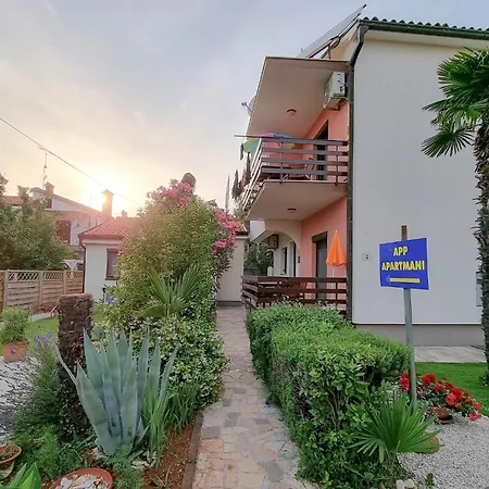 Apartman Marina No 2