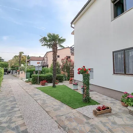 Marina No 2 Apartman Novigrad Istria