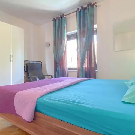 Marina No 2 アパート Novigrad Istria